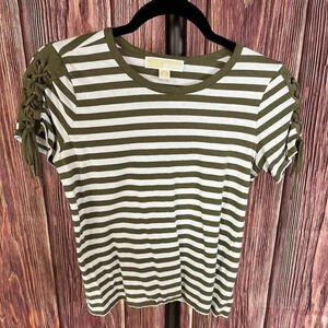 Michael Kors Olive Green short sleeve t-shirt in Ladies size S